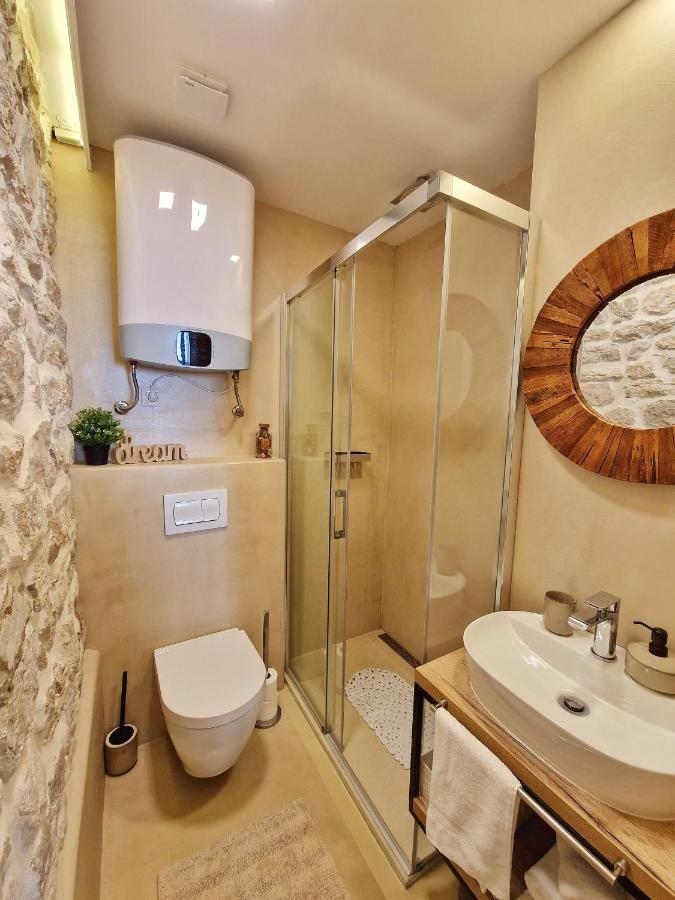 Hidden Oasis Lägenhet Rovinj Exteriör bild